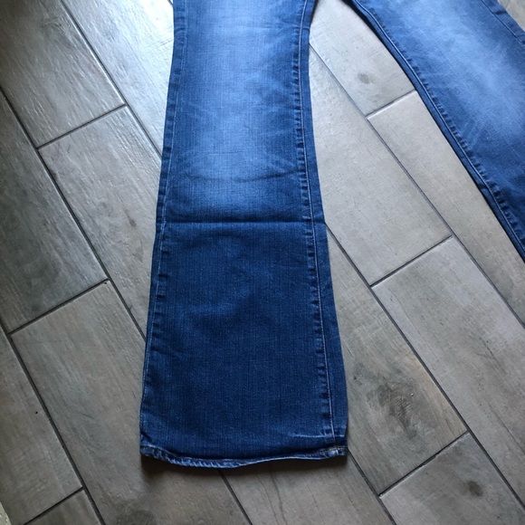 H&M y2k fit flary- super low rise exaggerated flared leg blue jeans Size 30 x 32 - Picture 3 of 9